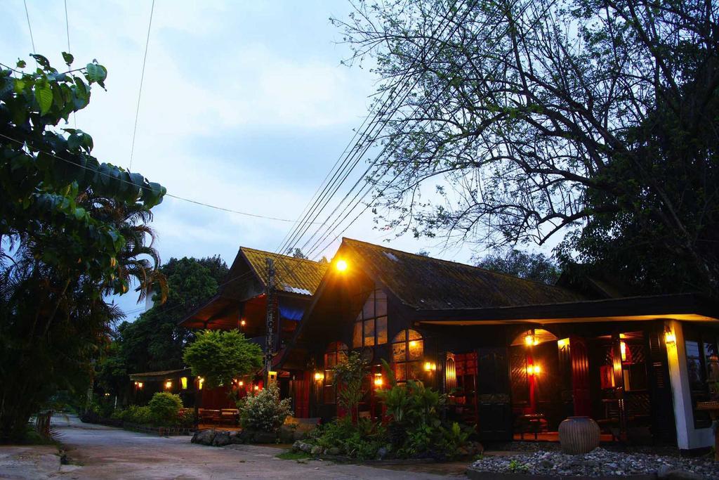 Areeya Phuree Resort Thaton Mae Ai Экстерьер фото