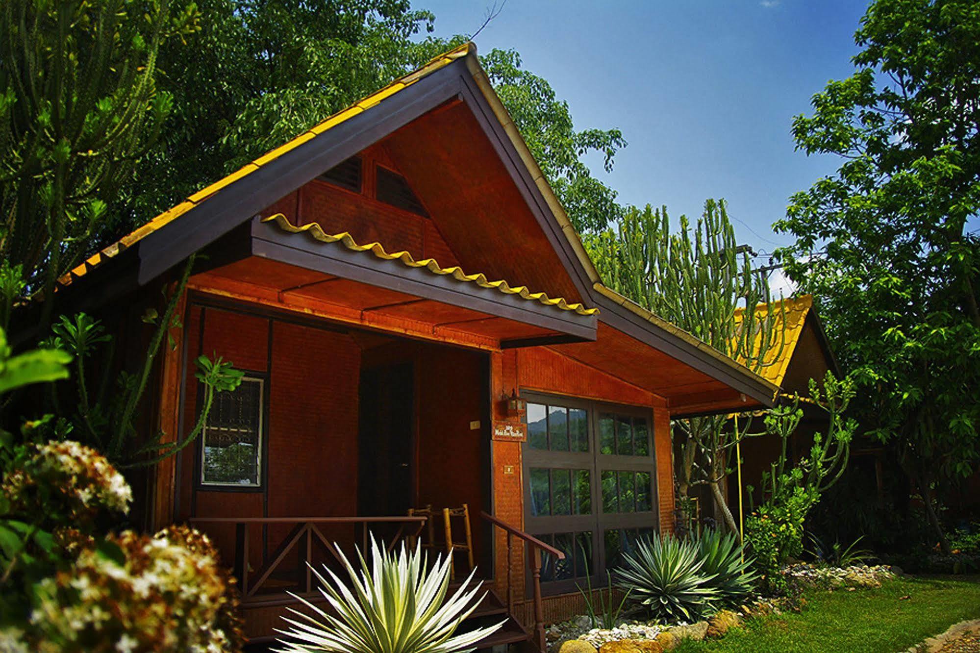 Areeya Phuree Resort Thaton Mae Ai Экстерьер фото