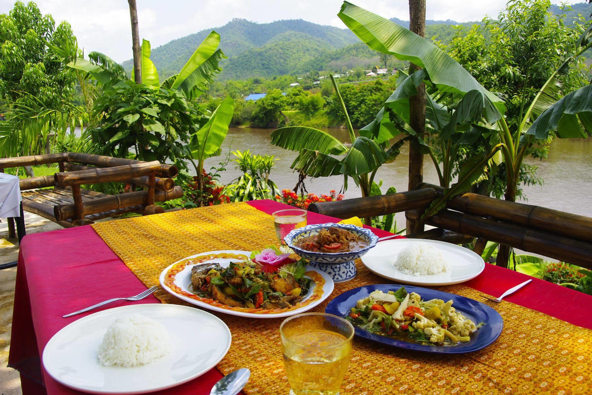 Areeya Phuree Resort Thaton Mae Ai Экстерьер фото
